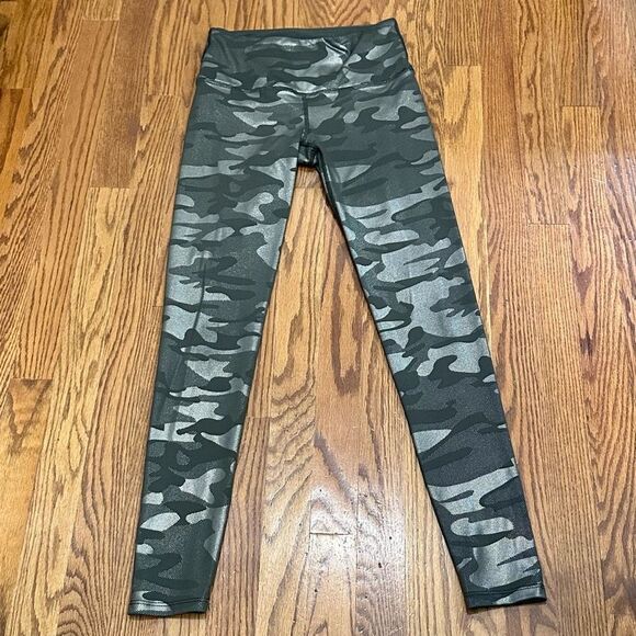 Noli Glossy Camo Leggings - Picture 1 of 3